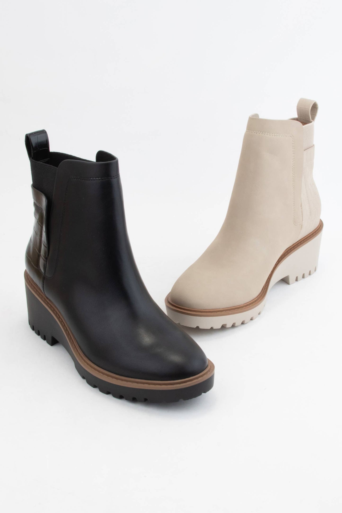 Chelsea Boots - Wedge Heeled