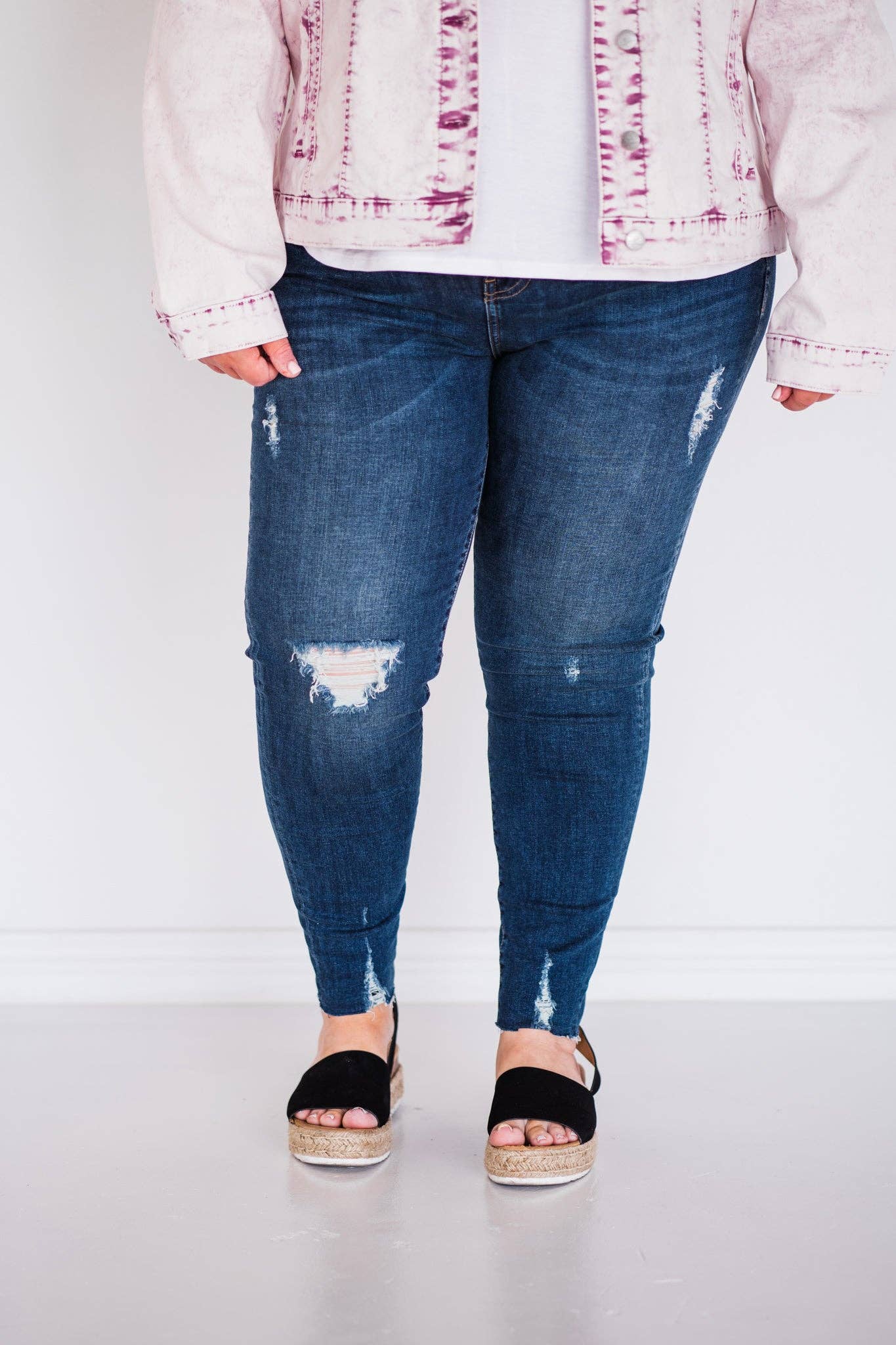 Plus Size Dark Wash Ankle-Distressed Skinny Jean